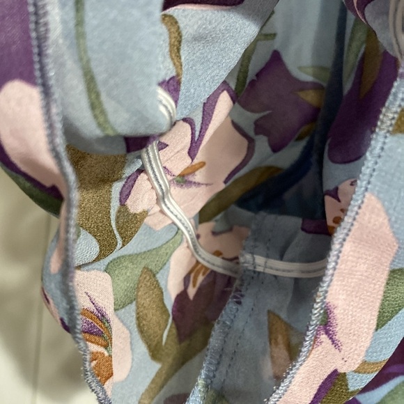 Light Blue lined floral dress Size LARGE - Picture 8 of 12